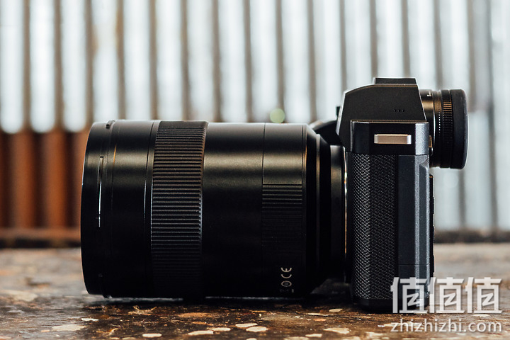 Leica 徕卡 SL2-S 机身左侧