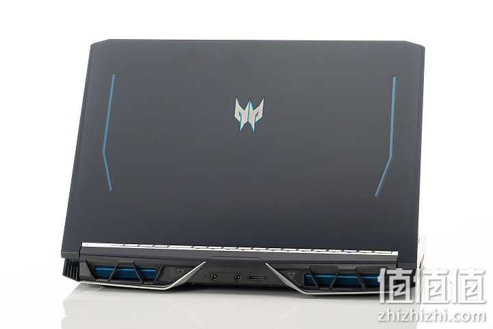 Acer 宏碁 掠夺者战斧700 游戏本上盖