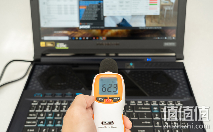 Acer 宏碁 掠夺者战斧700 游戏本噪音测试