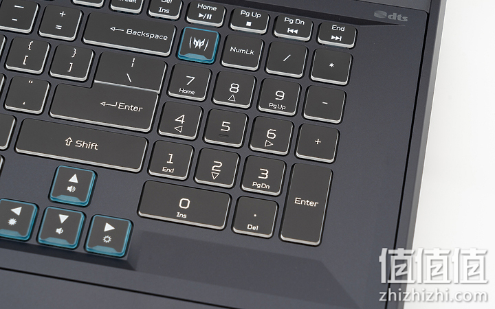 Acer 宏碁 掠夺者战斧700 游戏本独立数字按键