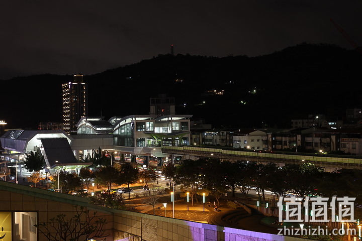 RF 50mm f/1.8 STM 镜头星芒表现