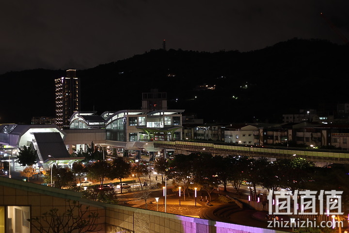 EF 50mm f/1.8 STM 镜头星芒表现