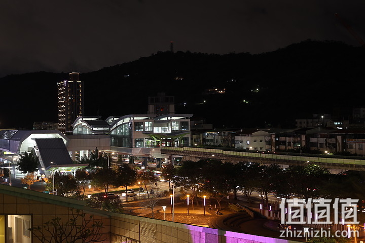 EF 50mm f/1.8 STM 镜头星芒表现