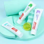 聚划算百亿补贴：Colgate 高露洁 劲白小苏打 美白牙膏 120g