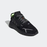 限尺码：adidas 阿迪达斯 NITE JOGGER EE5884 男女鞋经典运动鞋