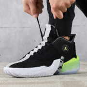 AIR JORDAN Jordan React Elevation CK6617-002 男士篮球鞋