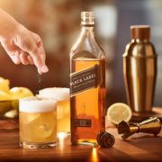 更大容量！JOHNNIE WALKER 尊尼获加 黑牌 调配型苏格兰威士忌 1L