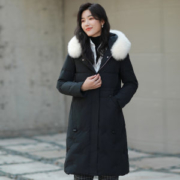 波司登旗下 冰洁 女士收腰修身中长款 貉子毛领羽绒服