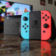 去商家购买 聚晚报:iPhone12S最新渲染图曝光/ 传任天堂将推4k Switch / 2021款Model S车机性能比肩RTX2080