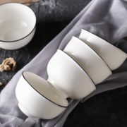 曼达尼 欧式黑线圆碗 4.5英寸 4个装 7.9元包邮（需用券）