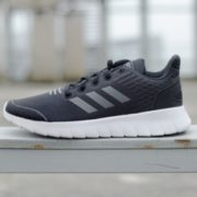 adidas 阿迪达斯 90s VALASION EE9892 男士跑步运动鞋