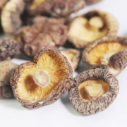 白菜价：鑫富农 高品质香菇干货 200g