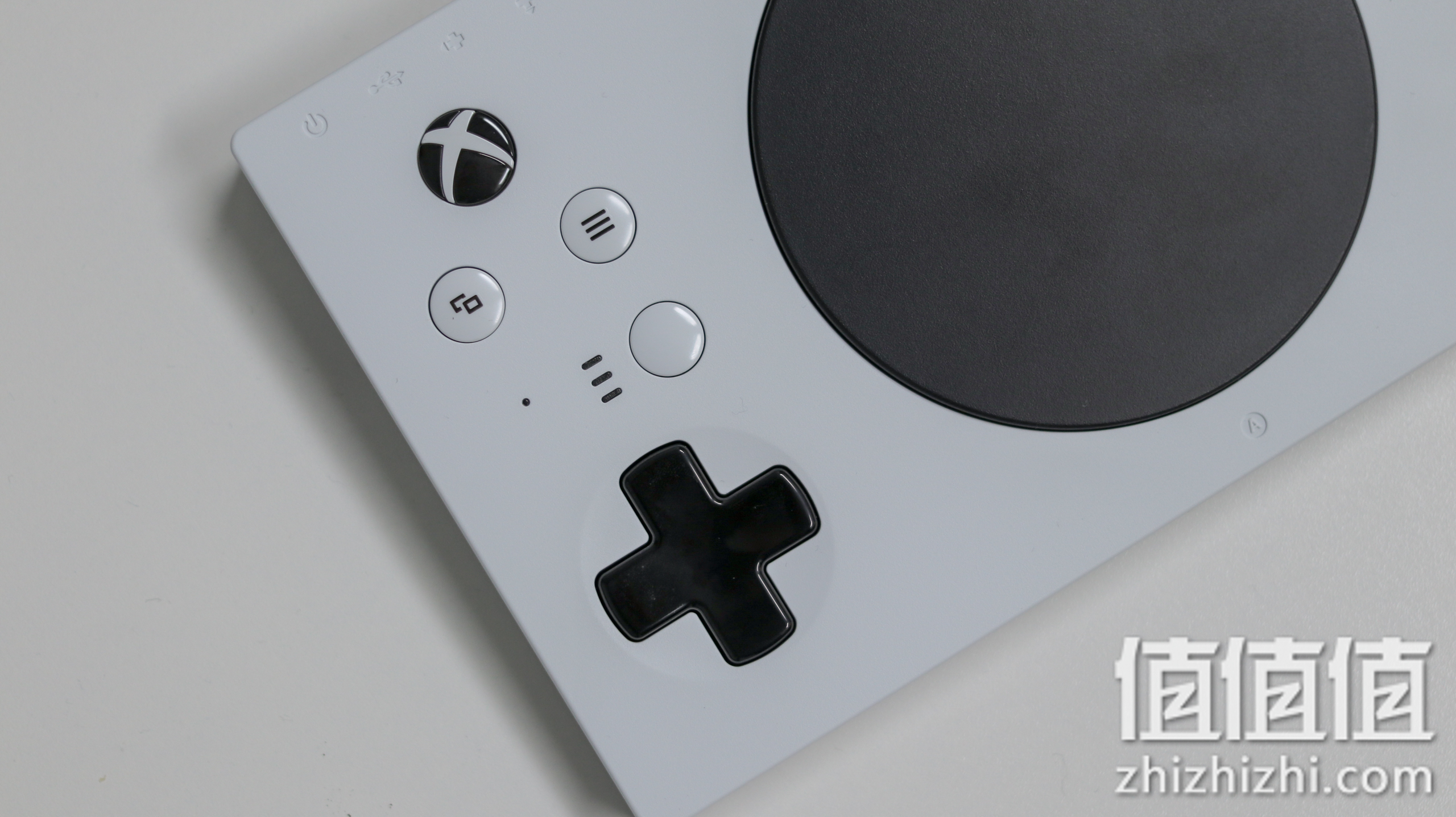 Xbox Adaptive Controller 无障碍游戏手柄