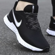 NIKE 耐克 REVOLUTION 5 CZ8591 男子减震跑步鞋