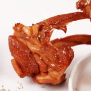 百亿补贴！ 紫燕百味鸡 孜然鸭锁骨 408g 19.9元包邮（2人拼购）