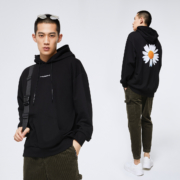 聚划算百亿补贴：马克华菲 小雏菊印花 连帽情侣卫衣