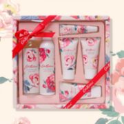 Cath Kidston 凯茜·琦丝敦 丝绒玫瑰身体护理套盒