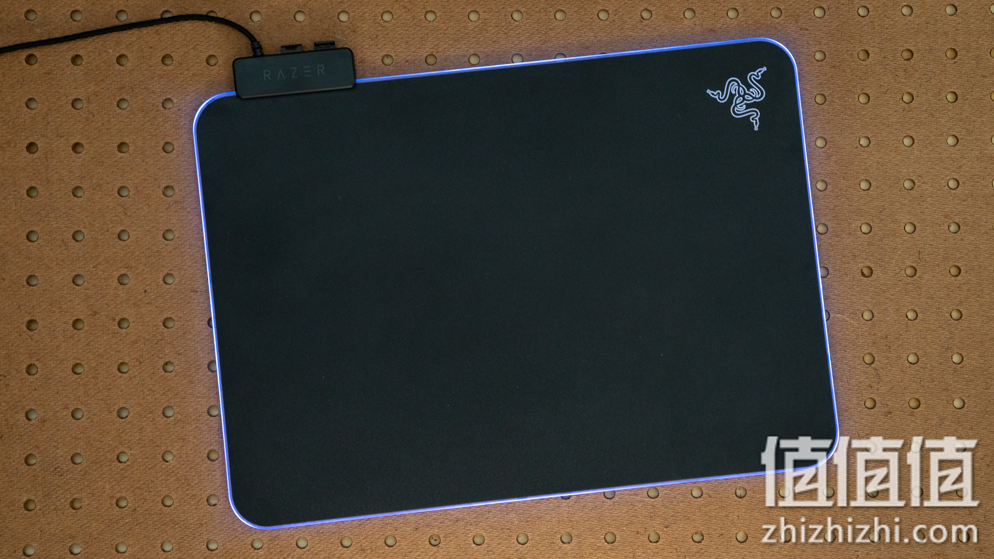 Razer Firefly V2鼠标垫评测