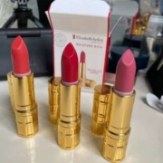 百亿补贴:Elizabeth Arden 伊丽莎白·雅顿 滋润保湿口红3.5g三只装