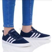 限尺码：Adidas阿迪达斯 女子 休闲运动鞋DB0157