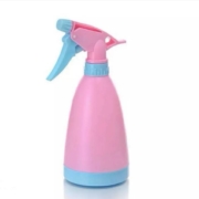 限地区：艺芯园  糖果喷壶450ml 颜色随机