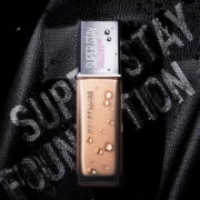 美宝莲 SuperStay 巨持妆粉底液