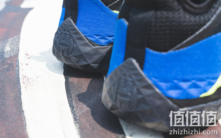 adidas Harden Vol.5 评测报告：极致地板流的战斗之选