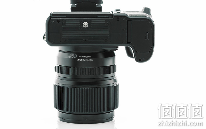 Fujifilm GFX100S 评测报告｜中画幅 x 一亿像素 x 高便携性