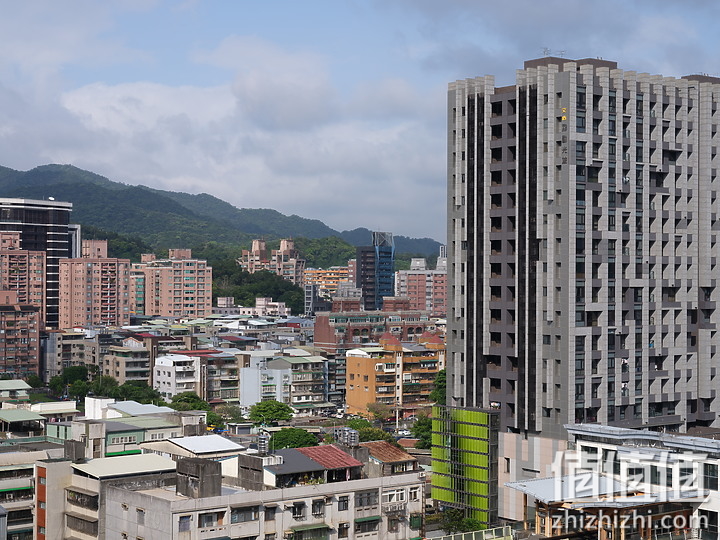 Fujifilm GFX100S 评测报告｜中画幅 x 一亿像素 x 高便携性