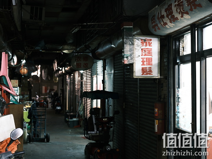 Fujifilm GFX100S 评测报告｜中画幅 x 一亿像素 x 高便携性