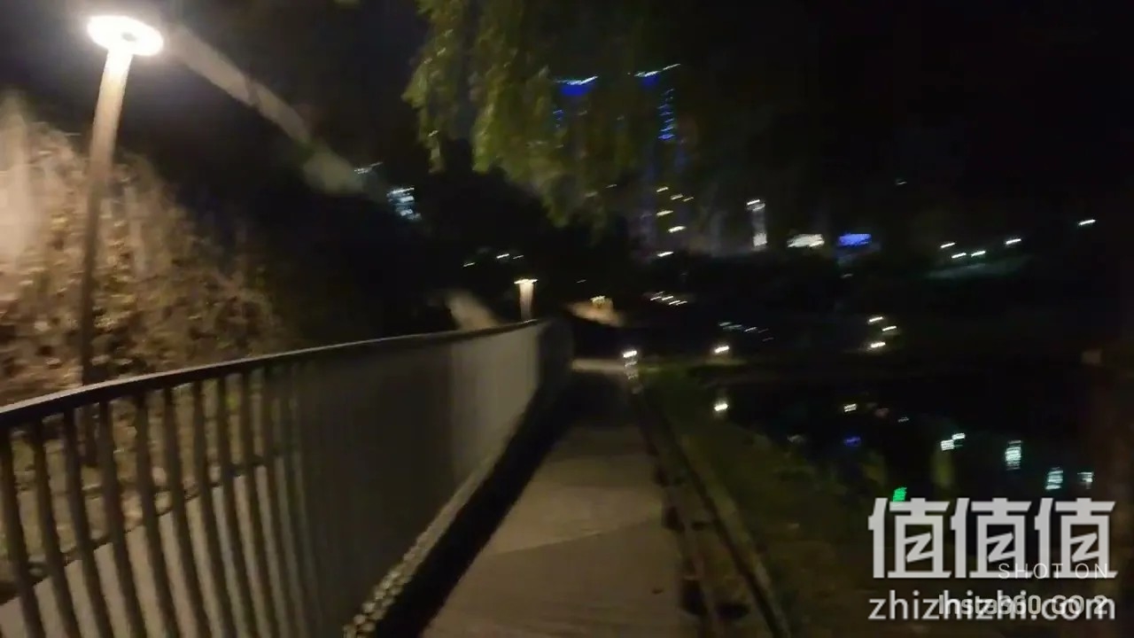 Insta360 GO2体验报告：解放双手 记录生活