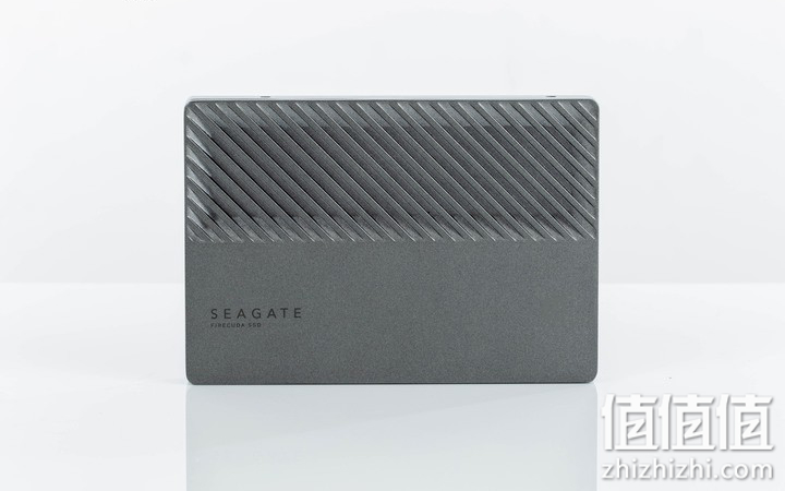 LaCie 1big Dock SSD Pro 固态硬盘实测