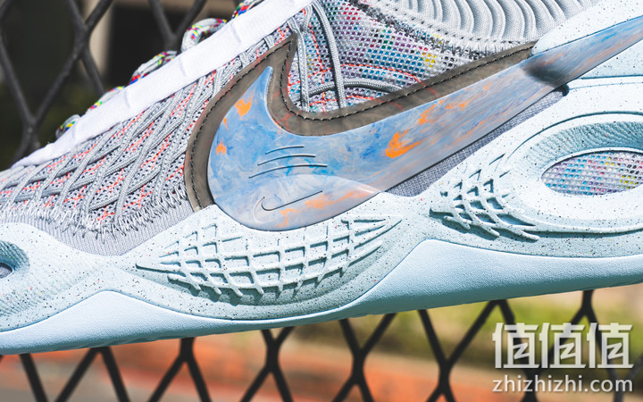 Nike Cosmic Unity 特殊配色开箱分享 在理想与实战间取得平衡！
