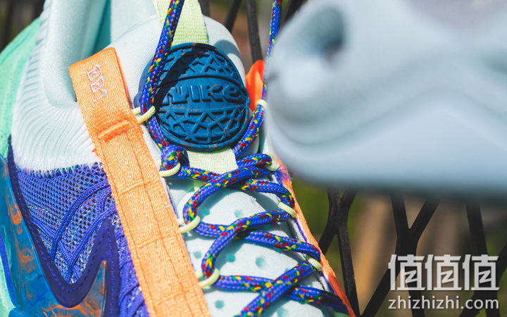 Nike Cosmic Unity 特殊配色开箱分享 在理想与实战间取得平衡！