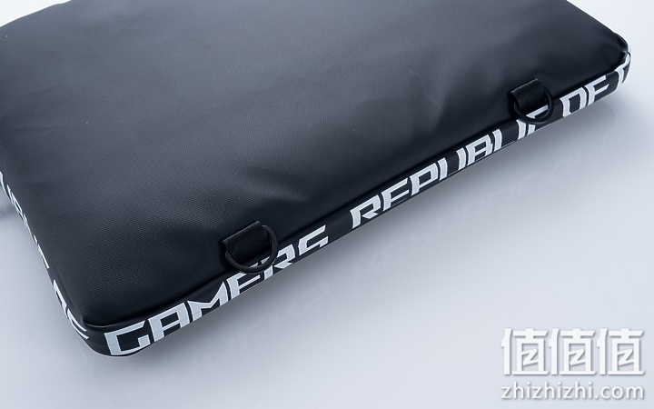 ASUS 华硕 ROG Flow X13 游戏本独家评测：极致效能，轻松携带