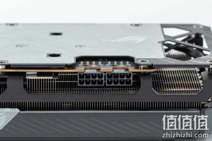 ROG STRIX RX6700XT O12G GAMING 显卡开箱实测 高频却有冷静温控表现