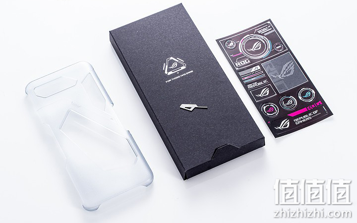 ROG 游戏手机5 评测报告｜回归绚烂设计 机型再进化