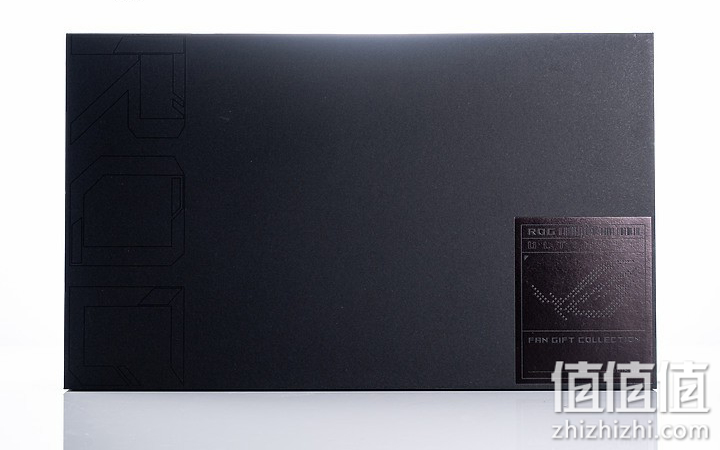 ROG 游戏手机5 评测报告｜回归绚烂设计 机型再进化