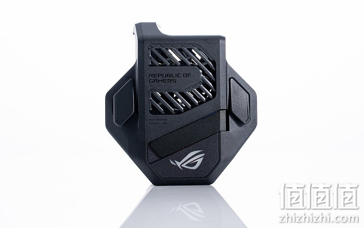 ROG 游戏手机5 评测报告｜回归绚烂设计 机型再进化