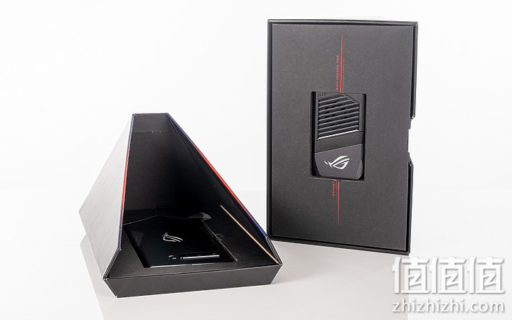 ROG 游戏手机5 评测报告｜回归绚烂设计 机型再进化