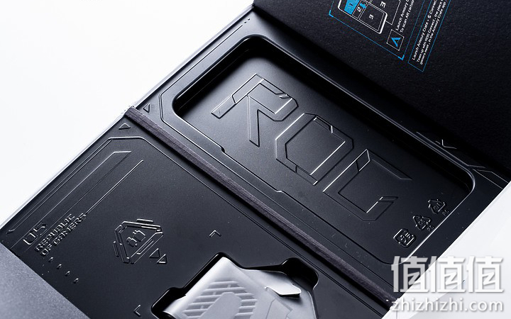 ROG 游戏手机5 评测报告｜回归绚烂设计 机型再进化