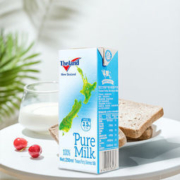 纽仕兰 高钙部分脱脂牛奶 250ml*24盒 *2件