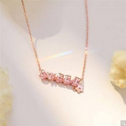 CHOW TAI SENG 周大生 S1PC0152 女士项链