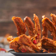 聚划算百亿补贴: LYFEN 来伊份 来吃鸭零食礼包556g