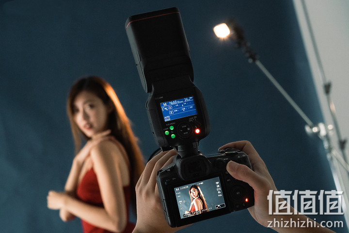 Canon Speedlite EL-1 评测报告：C 家闪皇的顛峰之作！