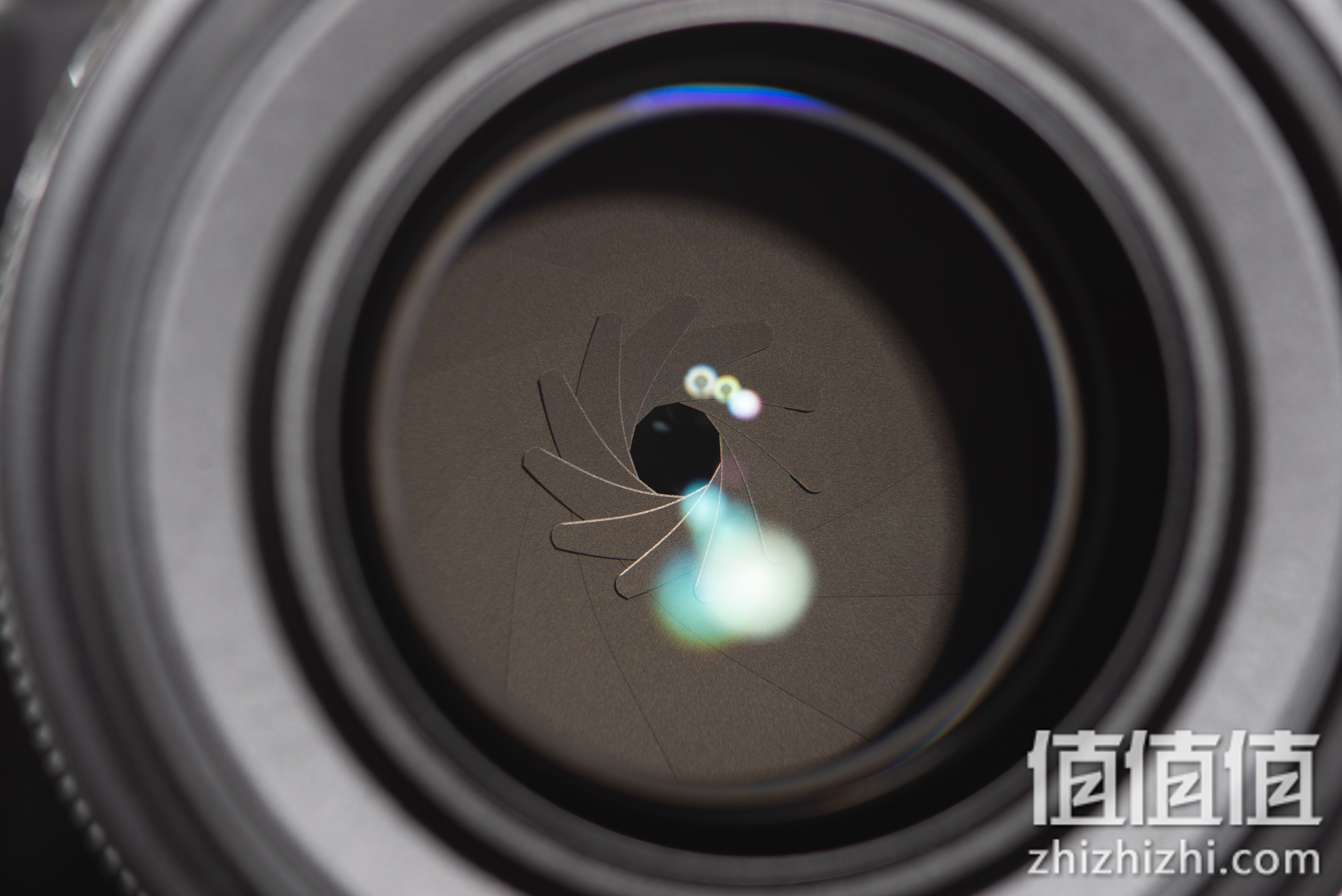 Sony FE 50mm F1.2 GM 人像定焦镜评测 索尼镜头制造技术的展现
