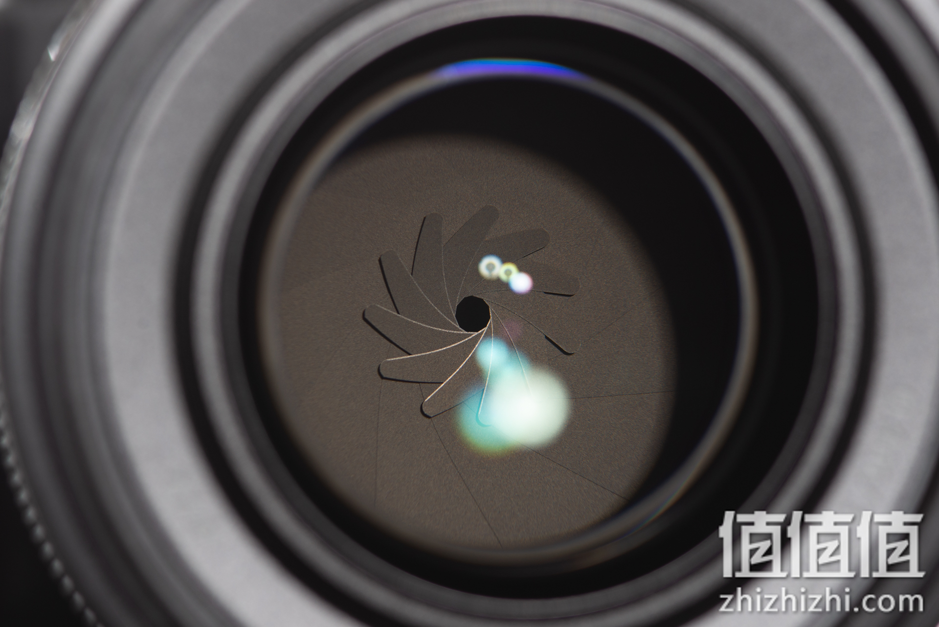 Sony FE 50mm F1.2 GM 人像定焦镜评测 索尼镜头制造技术的展现