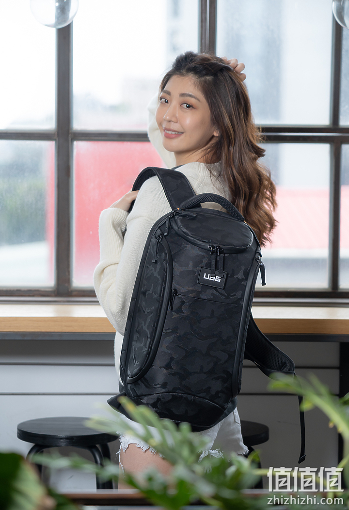 UAG 耐冲击系列 18L背包试用：军规级防护 搭配多层收纳