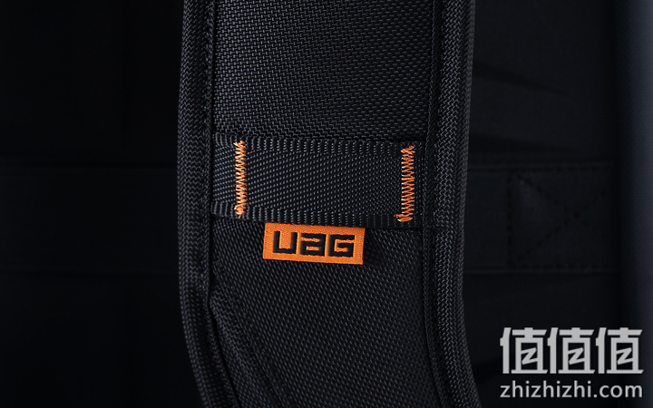 UAG 耐冲击系列 18L背包试用：军规级防护 搭配多层收纳