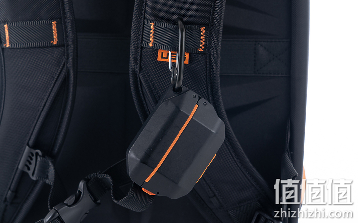 UAG 耐冲击系列 18L背包试用：军规级防护 搭配多层收纳